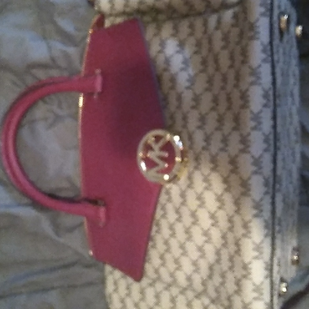 Purse - Picture 2 of 2